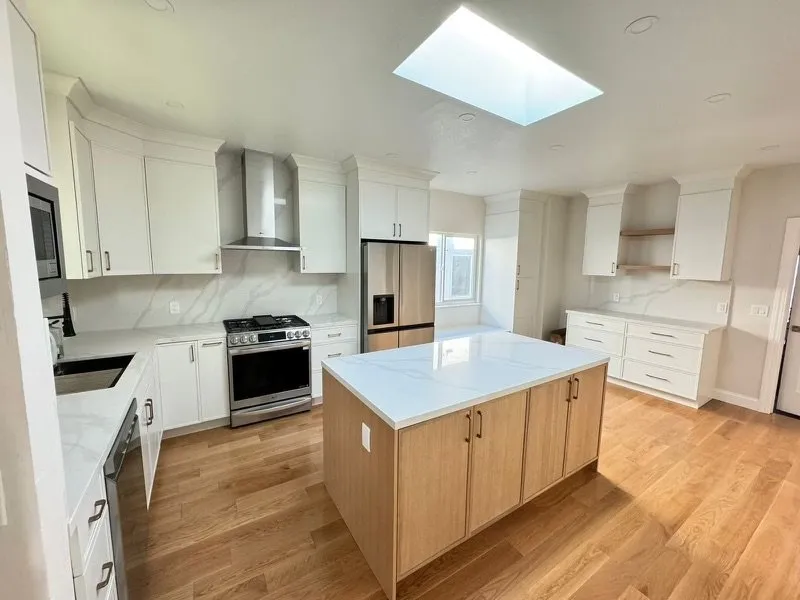 Slide of A2z Builder & Design