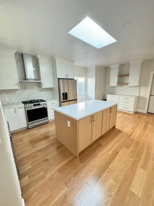 Slide of A2z Builder & Design