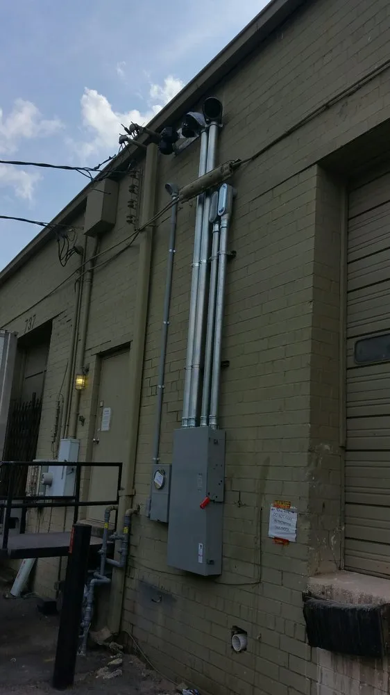 Reliable circuit breaker repair experts serving Ellenwood, GA - A&A Construction and Electrical