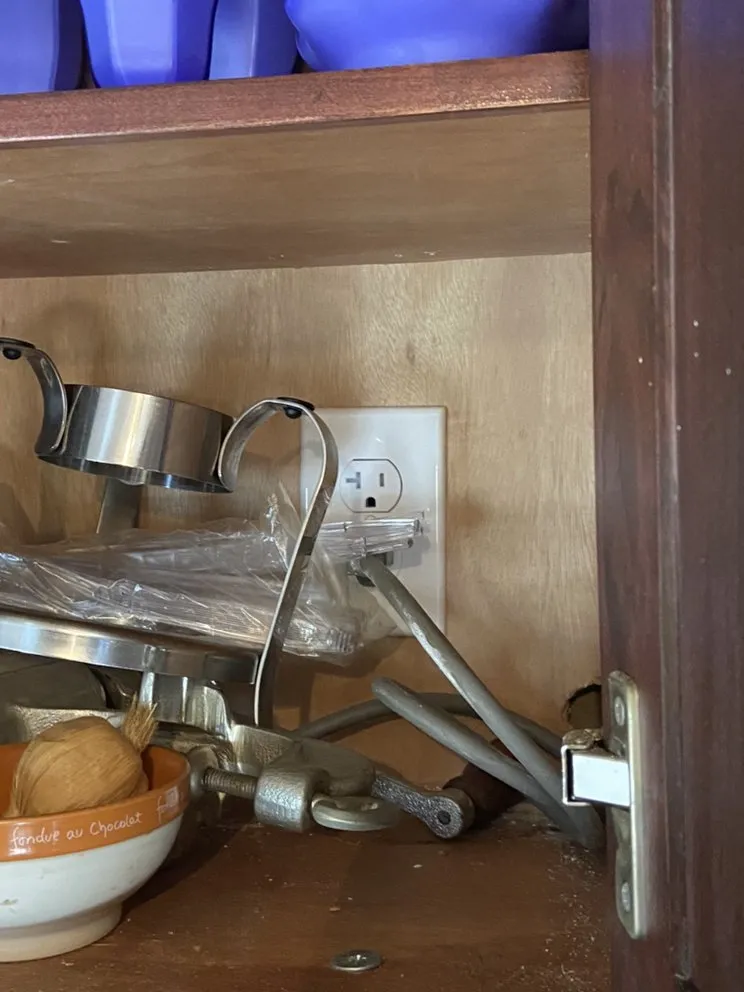 Slide of A&A Electrical Service