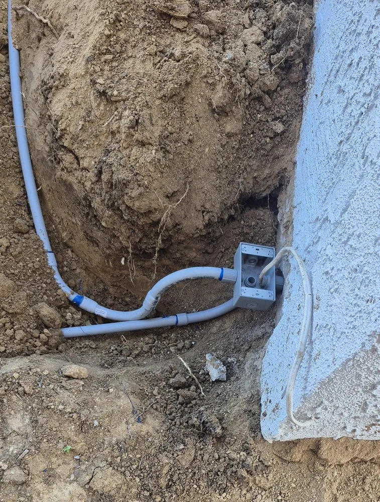 Slide of A&A Electrical