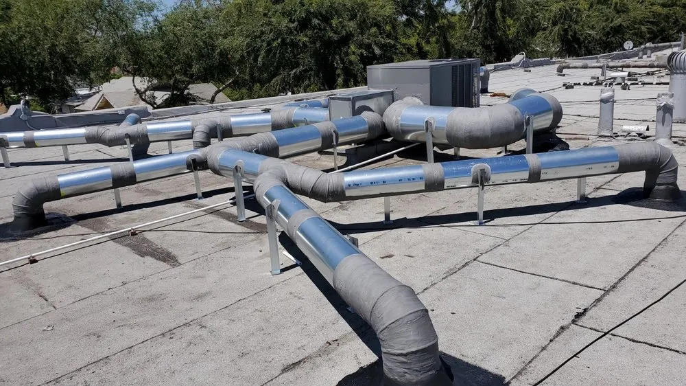 Emergency electrician providing lighting installation in , 