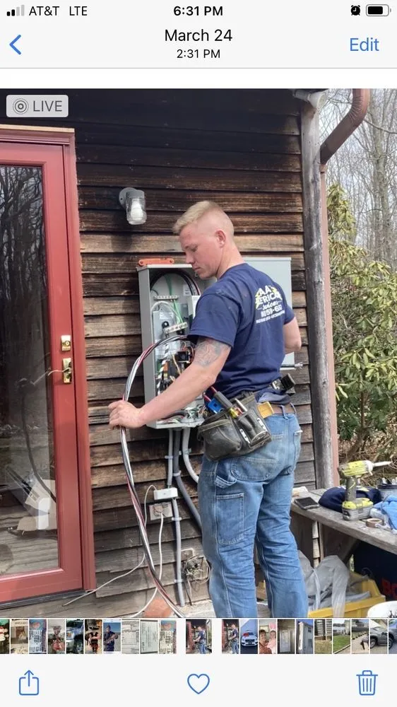 Emergency electrician providing outlet and switch repair in Moodus, CT - Aaa Electrician services