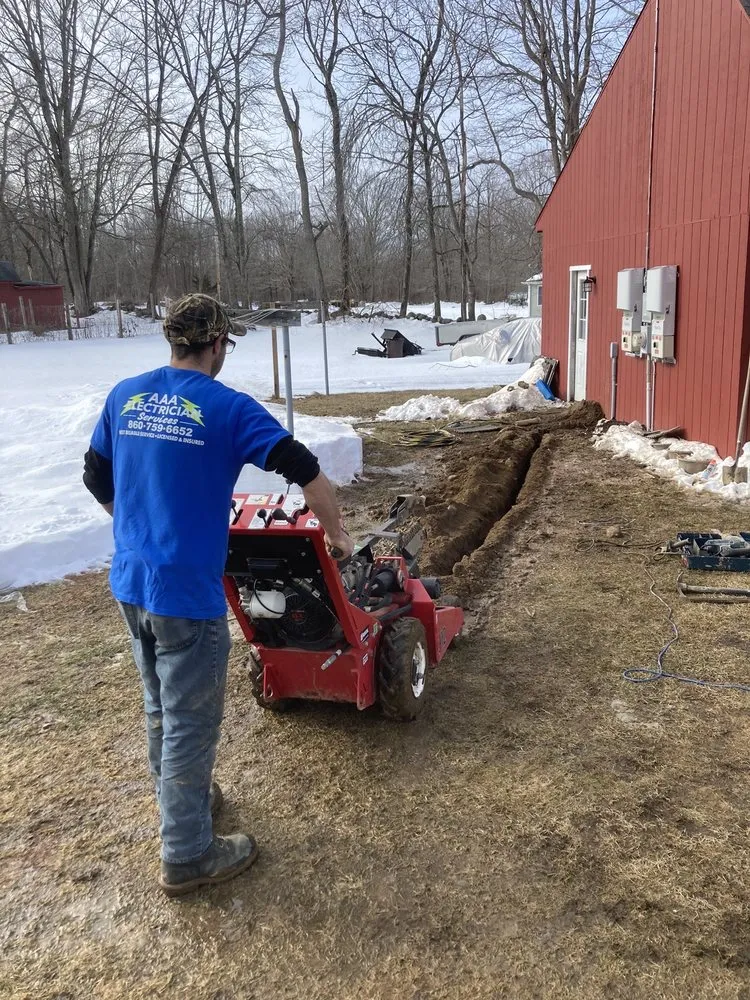 Expert electrician providing electrical repair in Moodus, CT - Aaa Electrician services