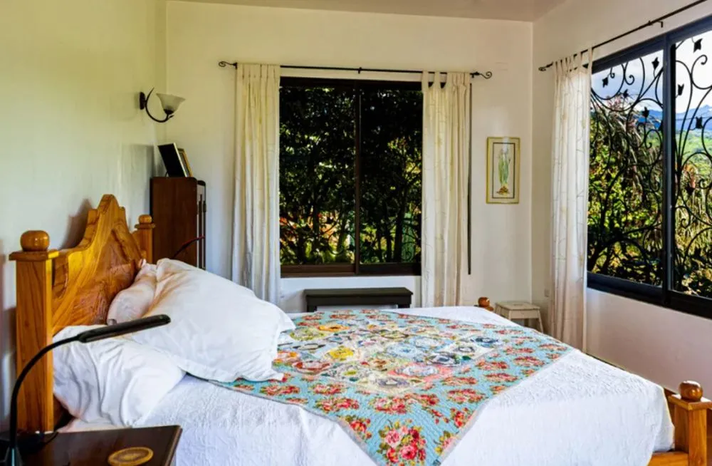 Slide of AAE CONTRACTORS