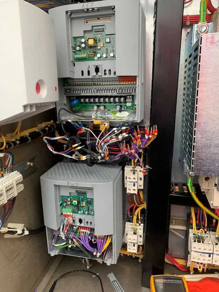 Slide of AanE Electric