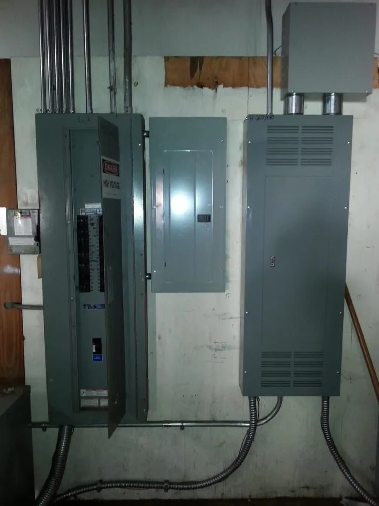 Slide of Aaron’s Electrical Service - DFW