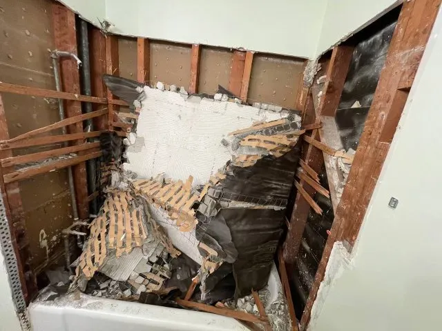 Slide of AB Electric and HandyMan services