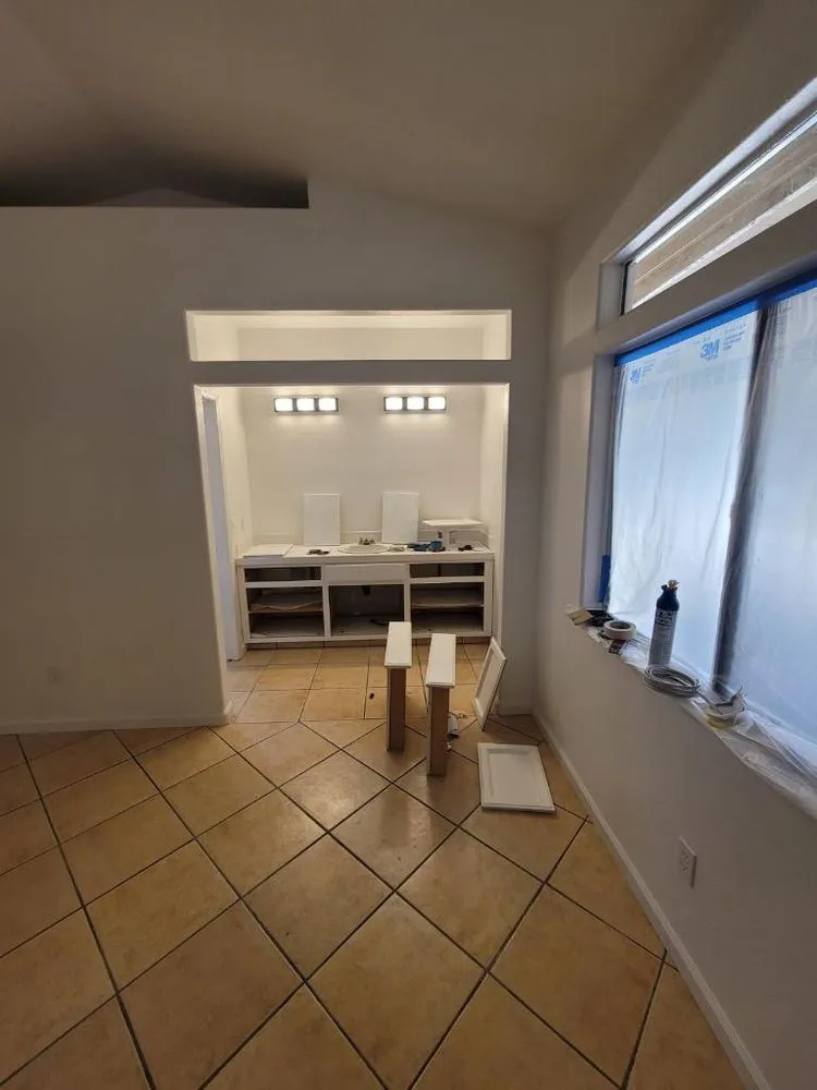 Slide of A&B Experts