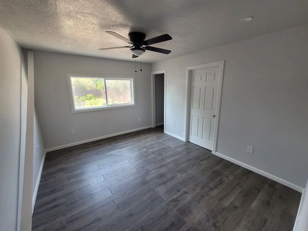 Slide of A&B Experts