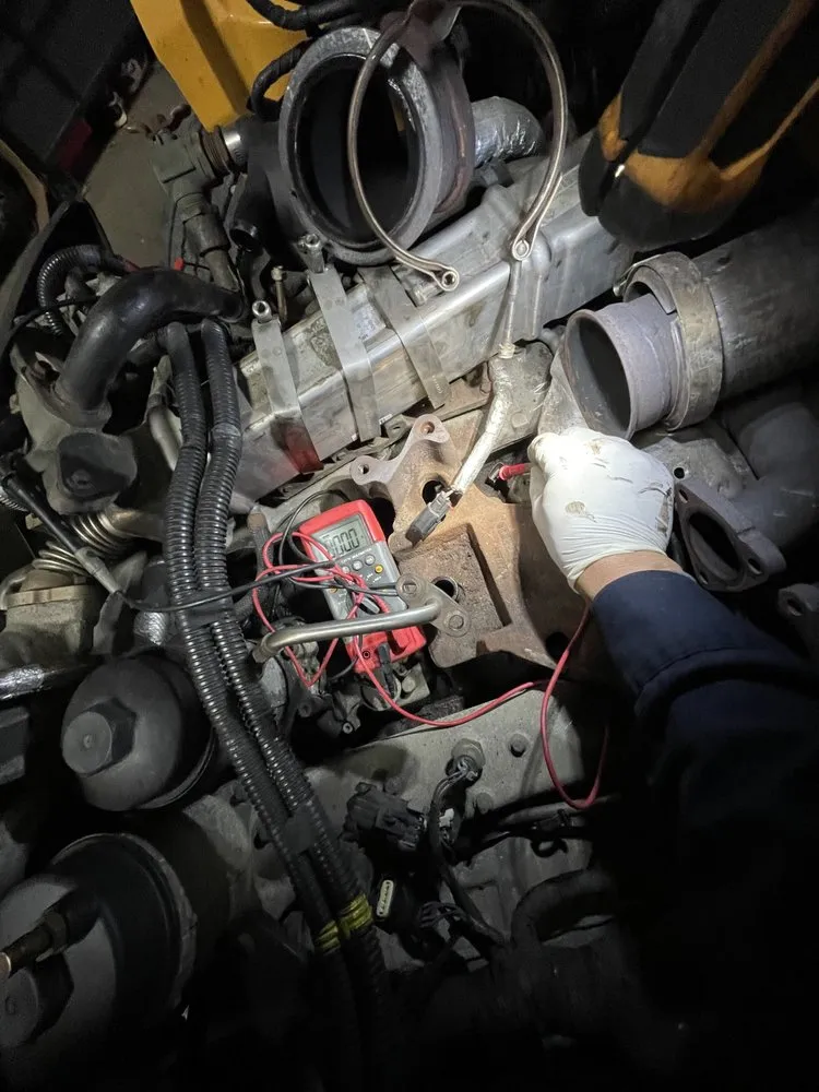 Slide of A&B Mobile Mechanic