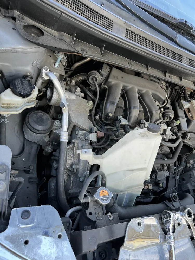 Slide of A&B Mobile Mechanic