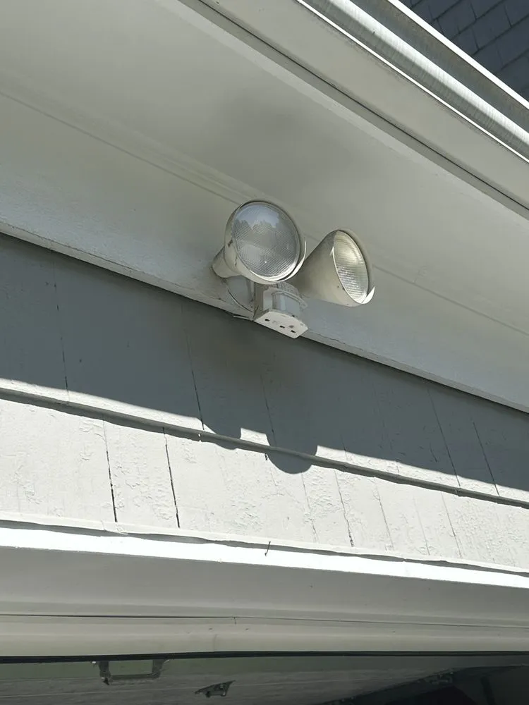 Slide of Abazi Electric