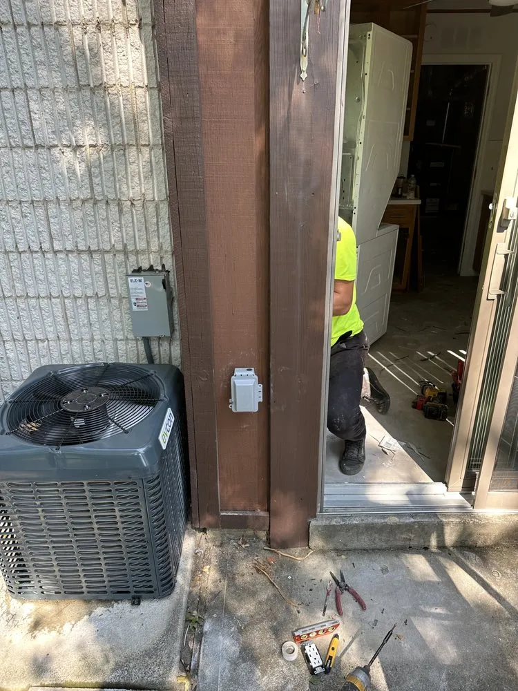 Slide of Abazi Electric