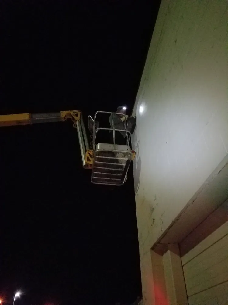 Slide of Abbott Electric