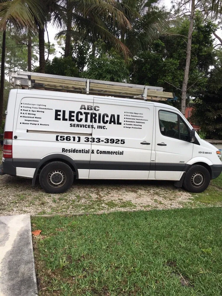 Certified electrician providing emergency electrical service in Loxahatchee, FL - ABC Electrical Services