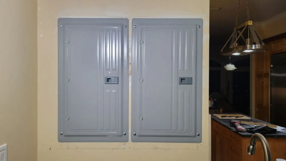 Reliable electrician providing lighting installation in , 