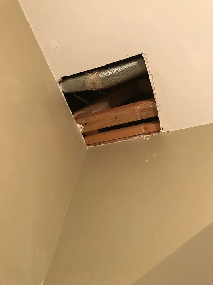 Professional electrician providing lighting installation in , 