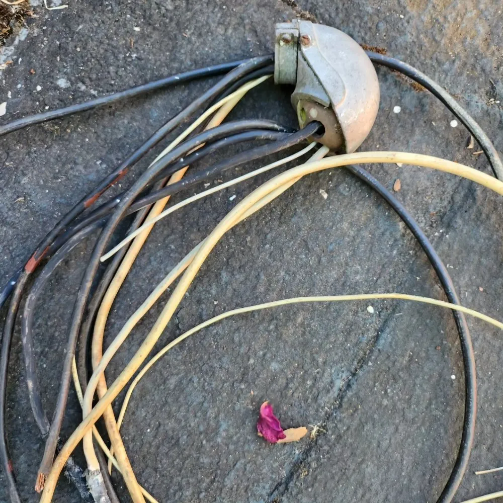 Slide of Abe Electric