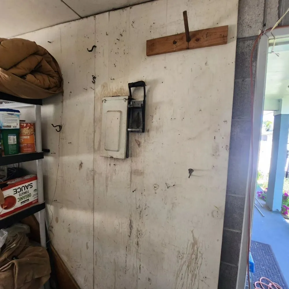 Slide of Abe Electric