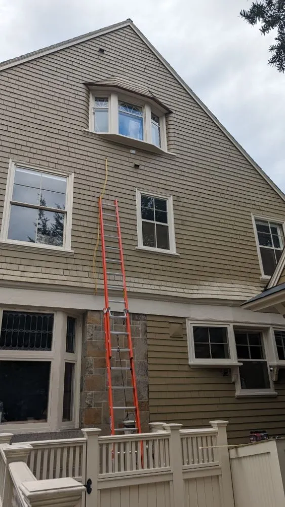 Slide of Abichaker Electric