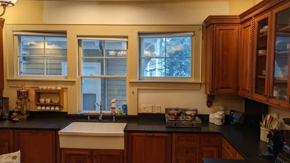 Slide of Abichaker Electric