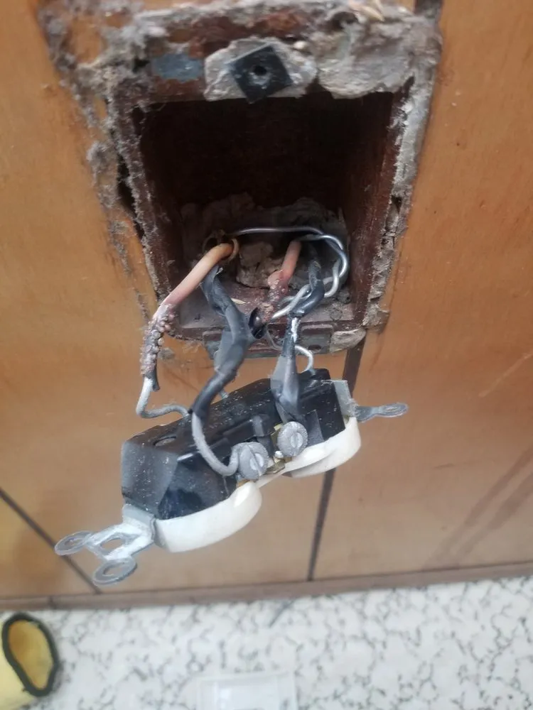 Slide of Abinesh's Electric