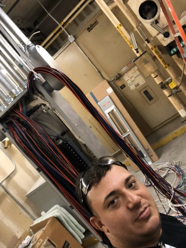 Slide of A.Borges Electrical