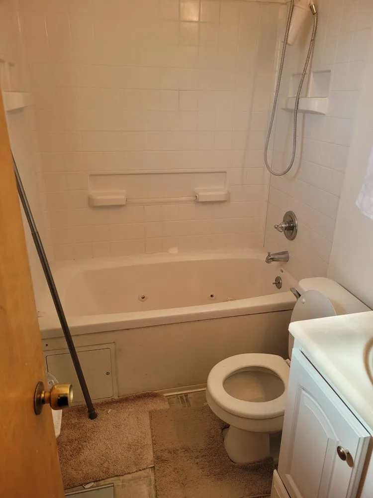 Slide of Above All Maintenance & Repair