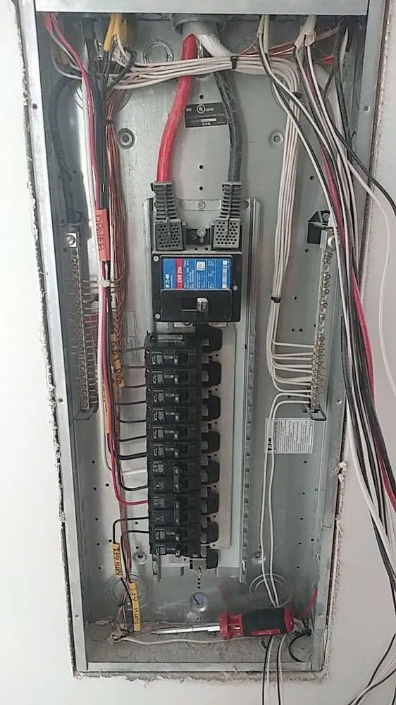 Reliable outlet and switch repair service in ,  - Absolute Current Electrical Construction & Home Remodeling