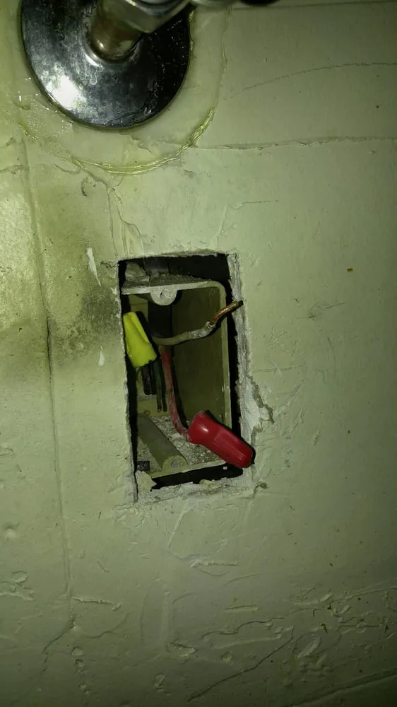 Expert electrician providing wiring installation in , 