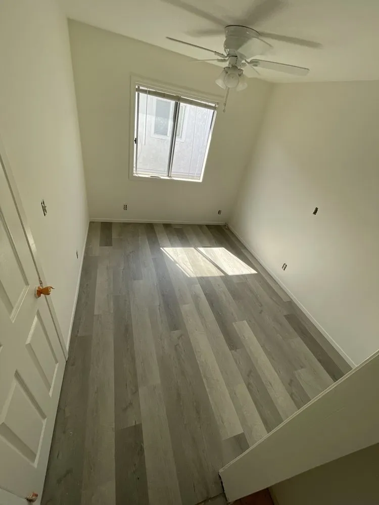 Slide of Absolutely Handy