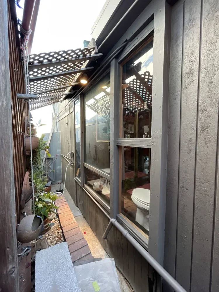 Slide of Absolutely Handy