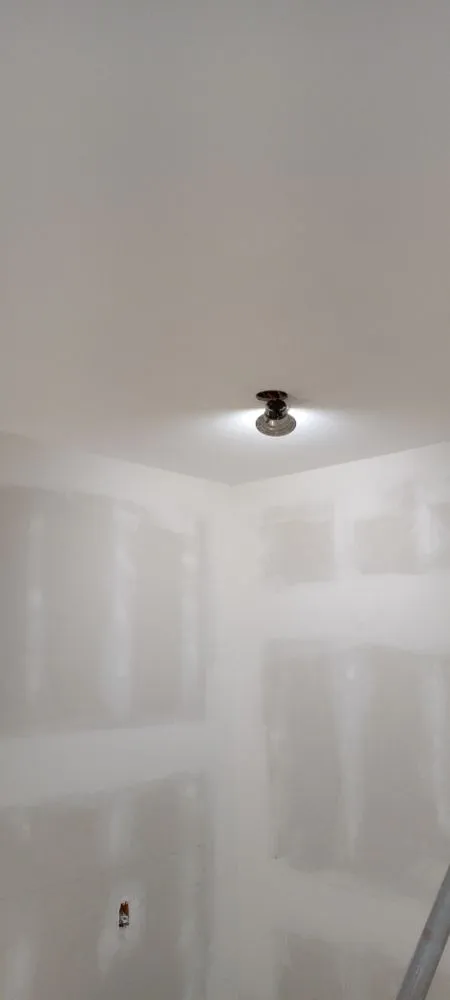 Affordable electrician providing outlet and switch repair in , 