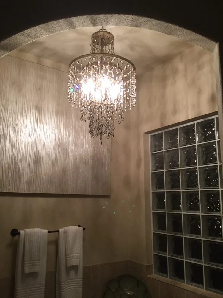 Affordable electrician providing panel upgrade in , 