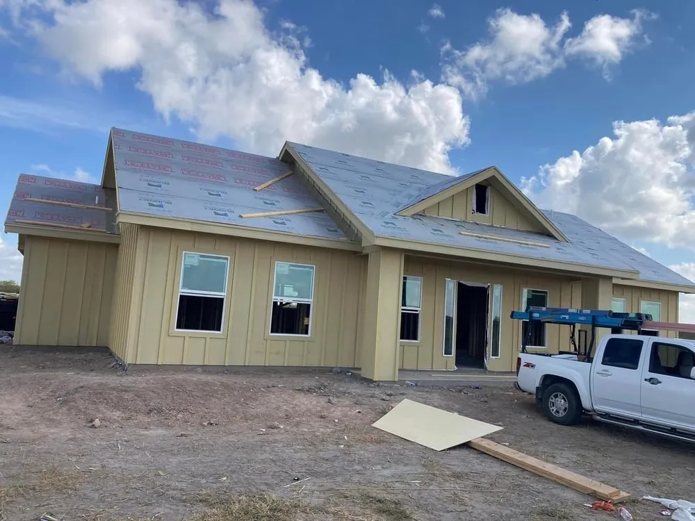 Slide of Abundiz Electrician