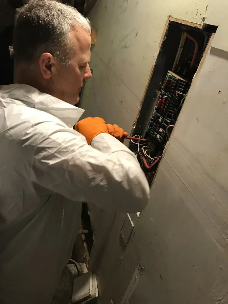 Slide of A/C Benton Electric