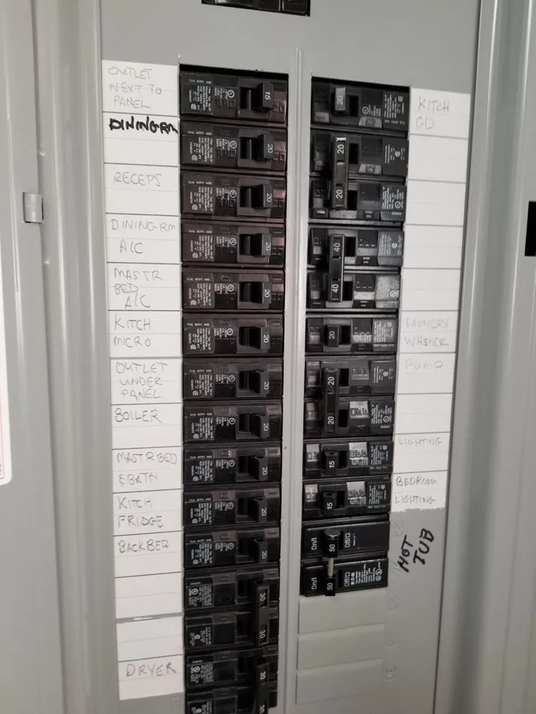 Affordable electrician providing lighting installation in Del Haven, NJ - A/C Electrical Maintenance and Construction