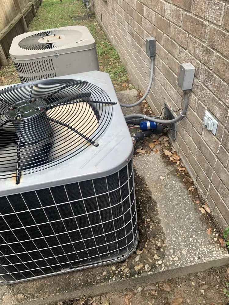 Certified electrician providing outlet and switch repair in Porter, TX - AC Freeze Service