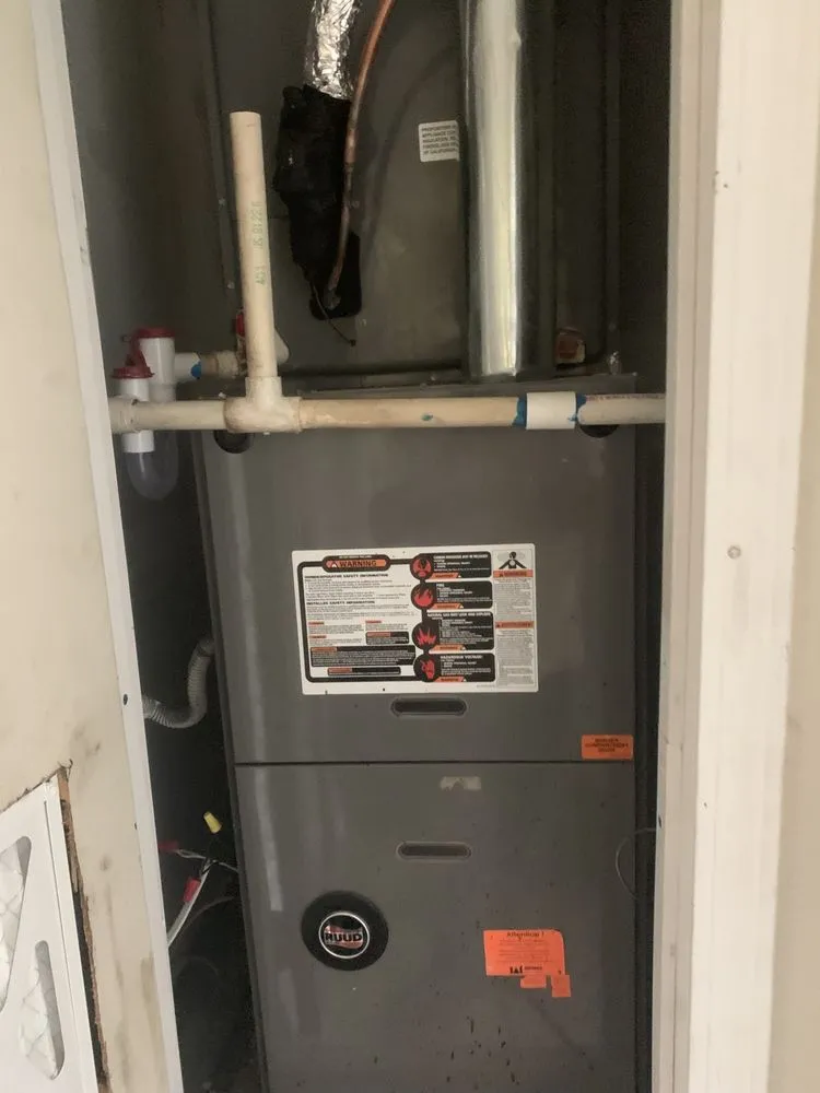 Reliable electrician providing panel upgrade in Porter, TX - AC Freeze Service
