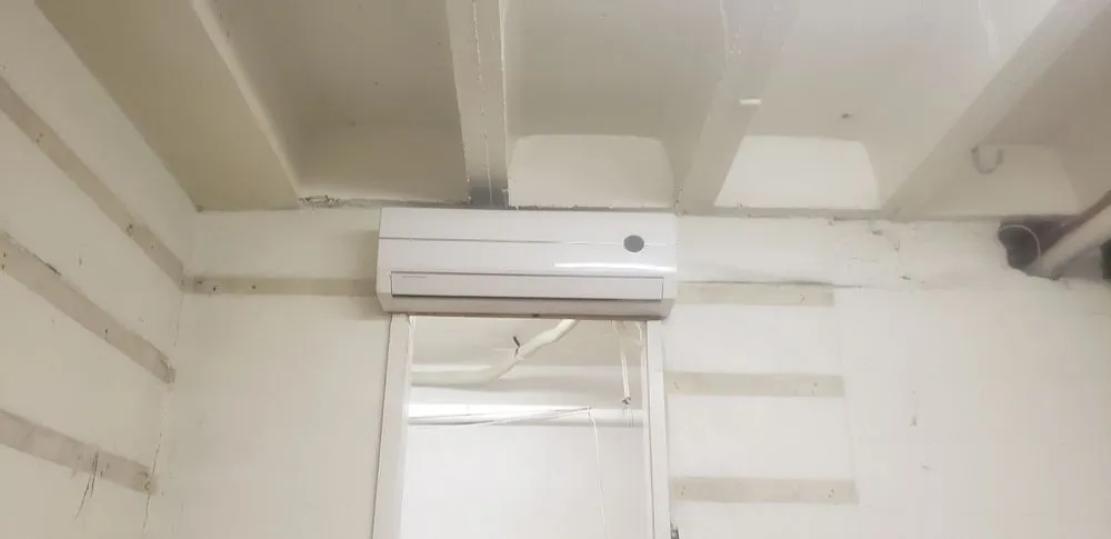 Reliable electrician providing lighting installation in Tarzana, CA - AC Pros