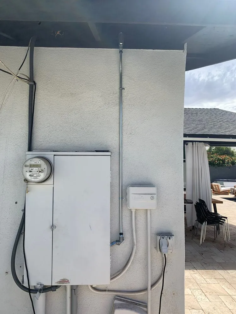 Slide of Accio Amps Electric