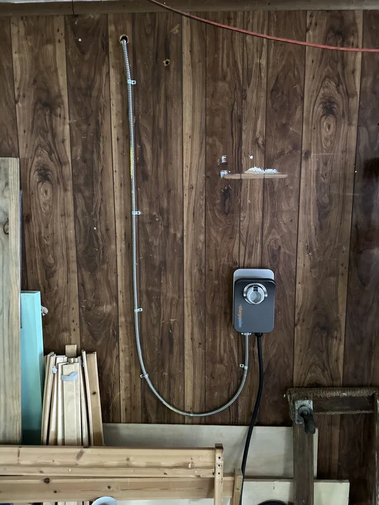 Slide of Accurate Electrical Contractors