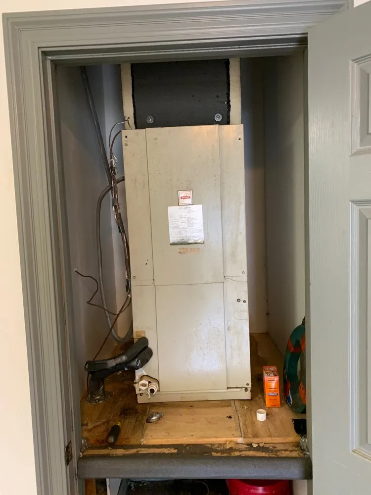 Slide of Accuwatt's Contracting Service