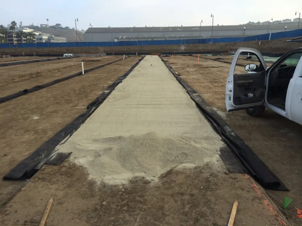 Slide of Ace Construction & Maintenance