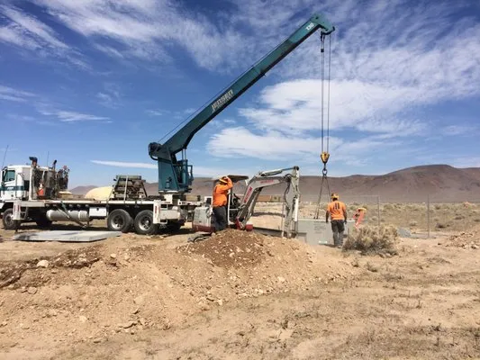 Ace Construction & Maintenance Logo