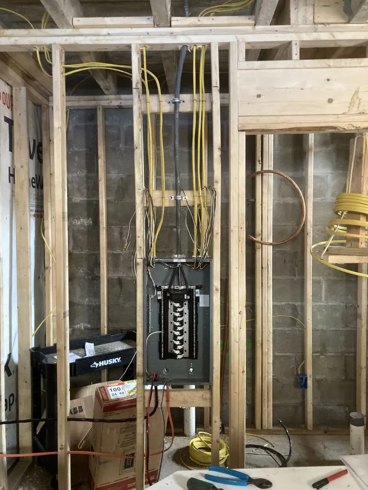 Affordable electrician providing outlet and switch repair in New Hamburg, NY - Acelectric