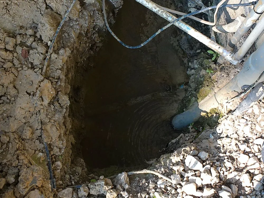 Slide of Aces Electric