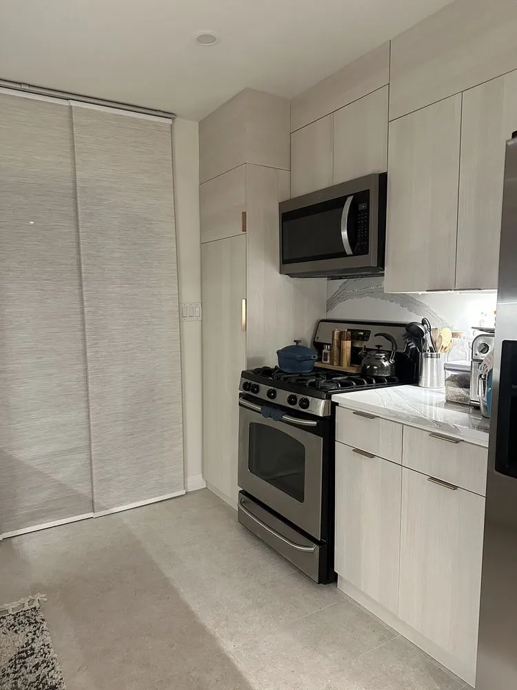 Licensed outlet and switch repair service in San Fernando Valley, CA - Acevedos Construction