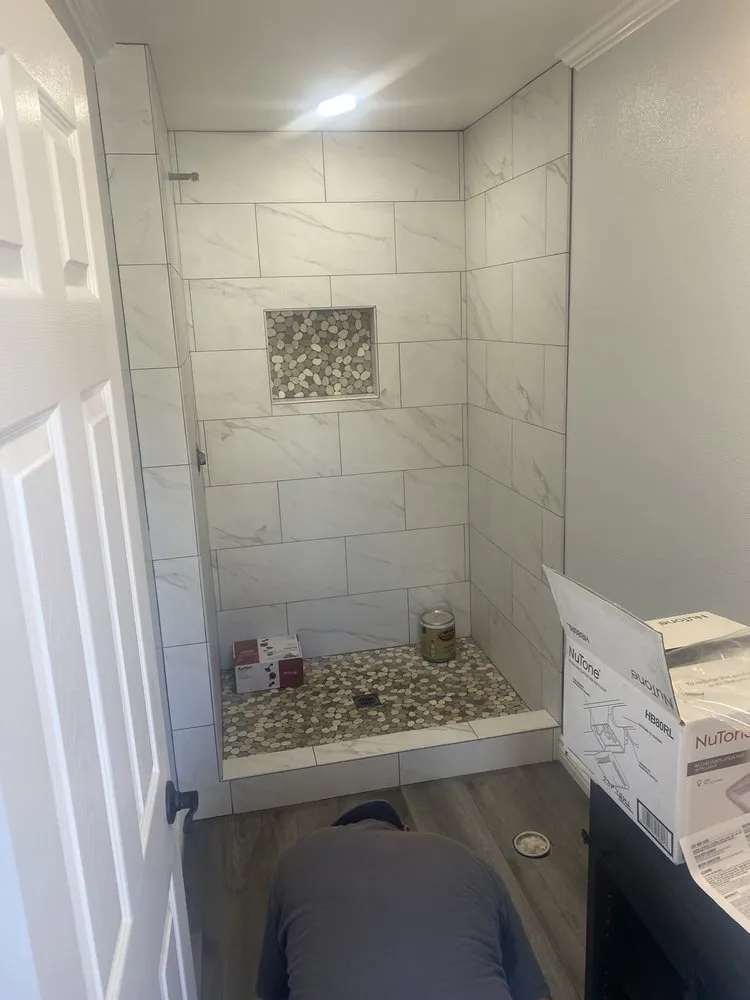 Emergency electrician providing wiring installation in San Fernando Valley, CA - Acevedos Construction